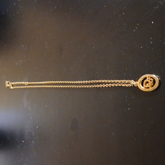 AUTHENTIC CHRISTIAN DIOR GOLD TONE NECKLACE AND PENDANT - Picture 3 of 6
